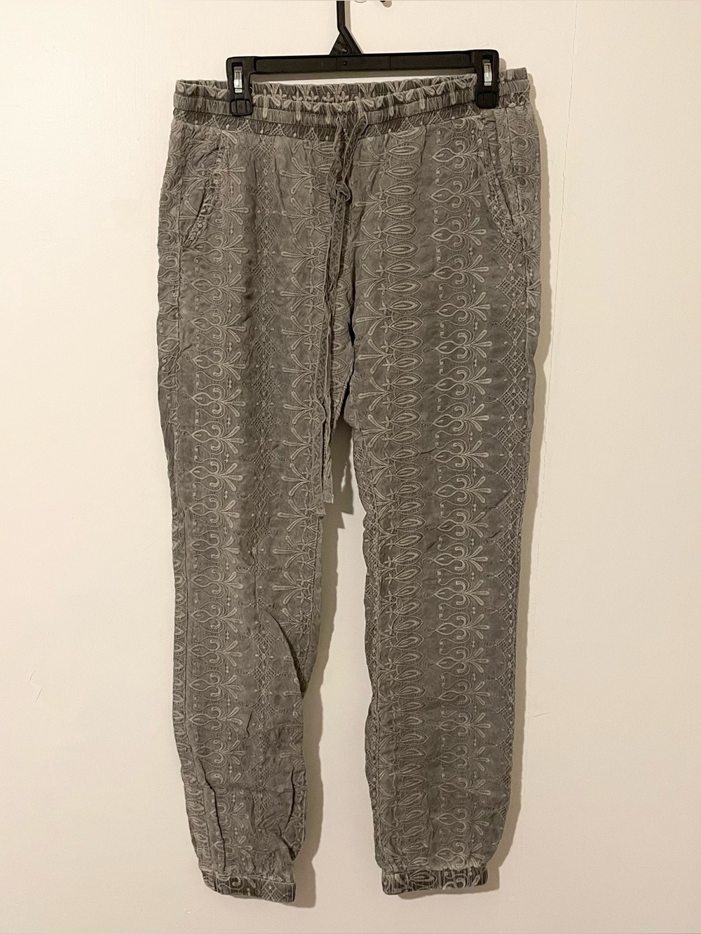 Pete & Greta Johnny Was Grey Embroidered Textured Pants Gray Size XS extra small